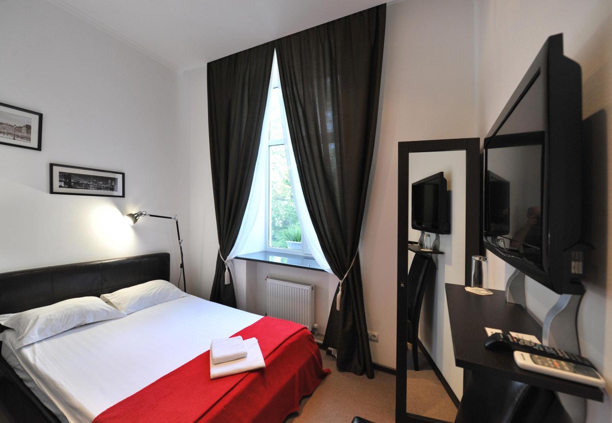 Hotel Reno On Deribasovskaya Odessa Eksteriør billede