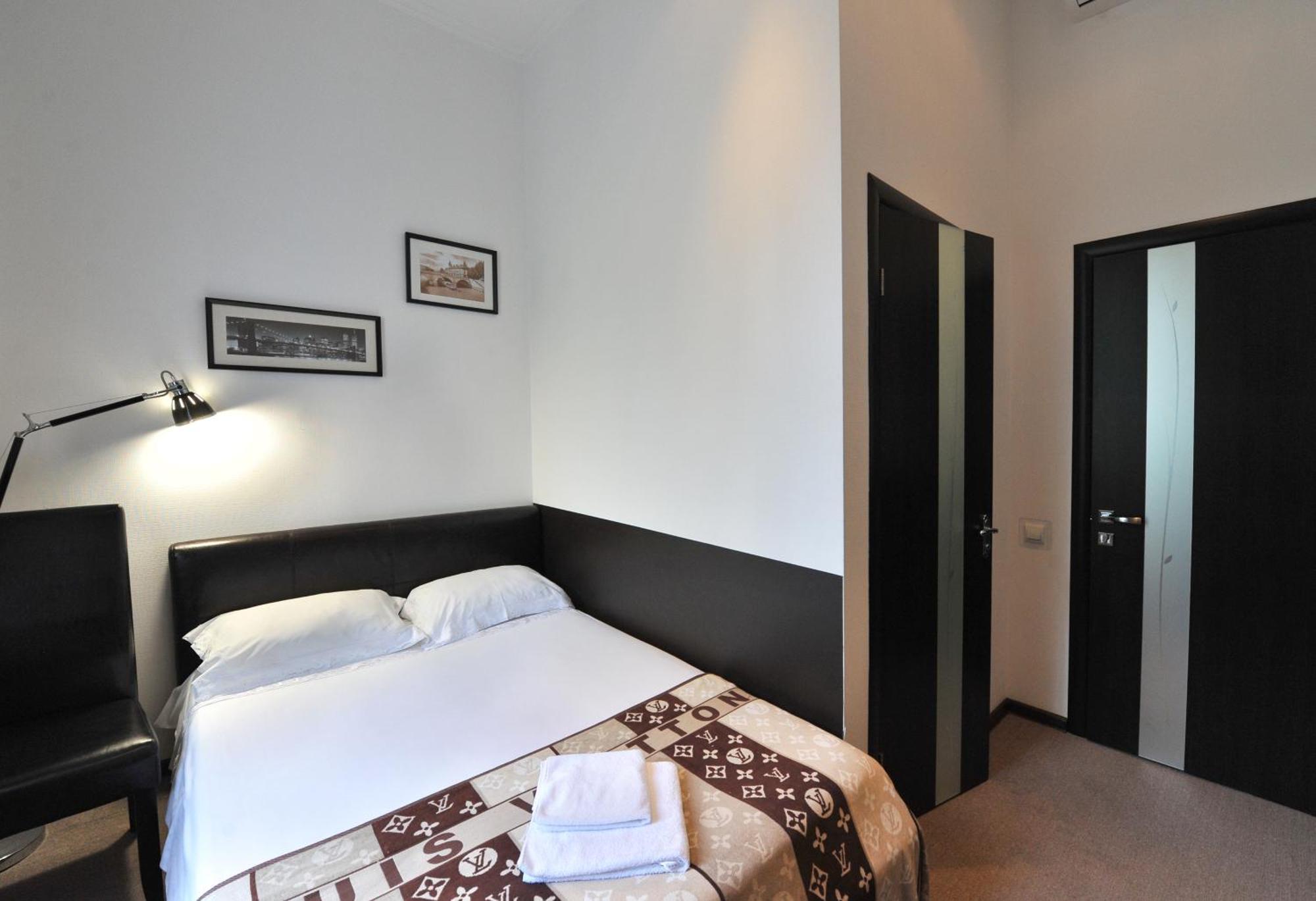 Hotel Reno On Deribasovskaya Odessa Eksteriør billede