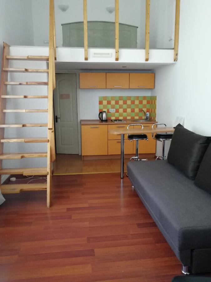 Hotel Reno On Deribasovskaya Odessa Eksteriør billede